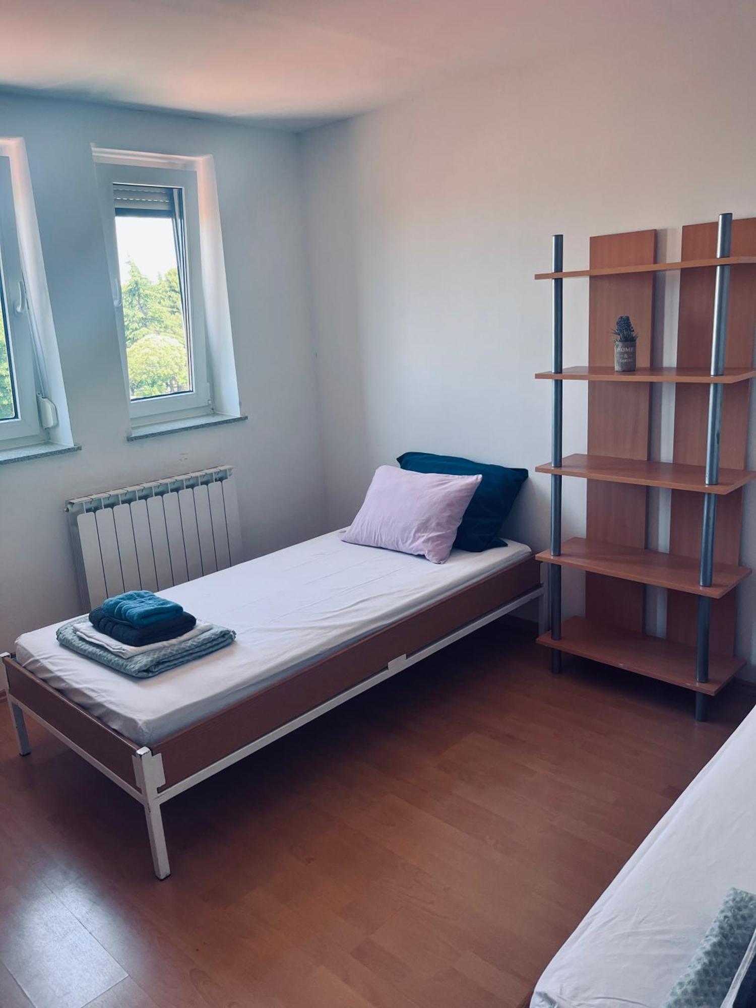 Rooms Busija イゾラ エクステリア 写真